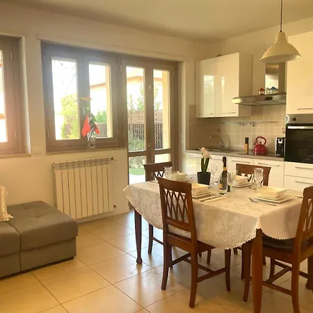 Casa Junea דירה *